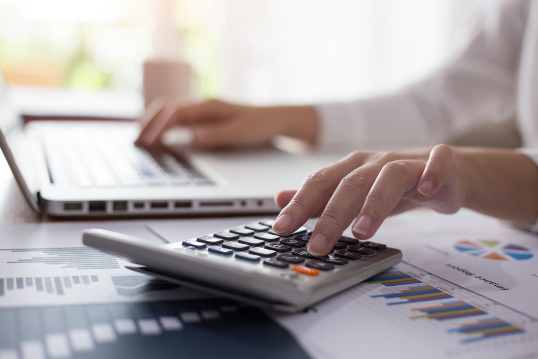 Business woman thinking account,accounting